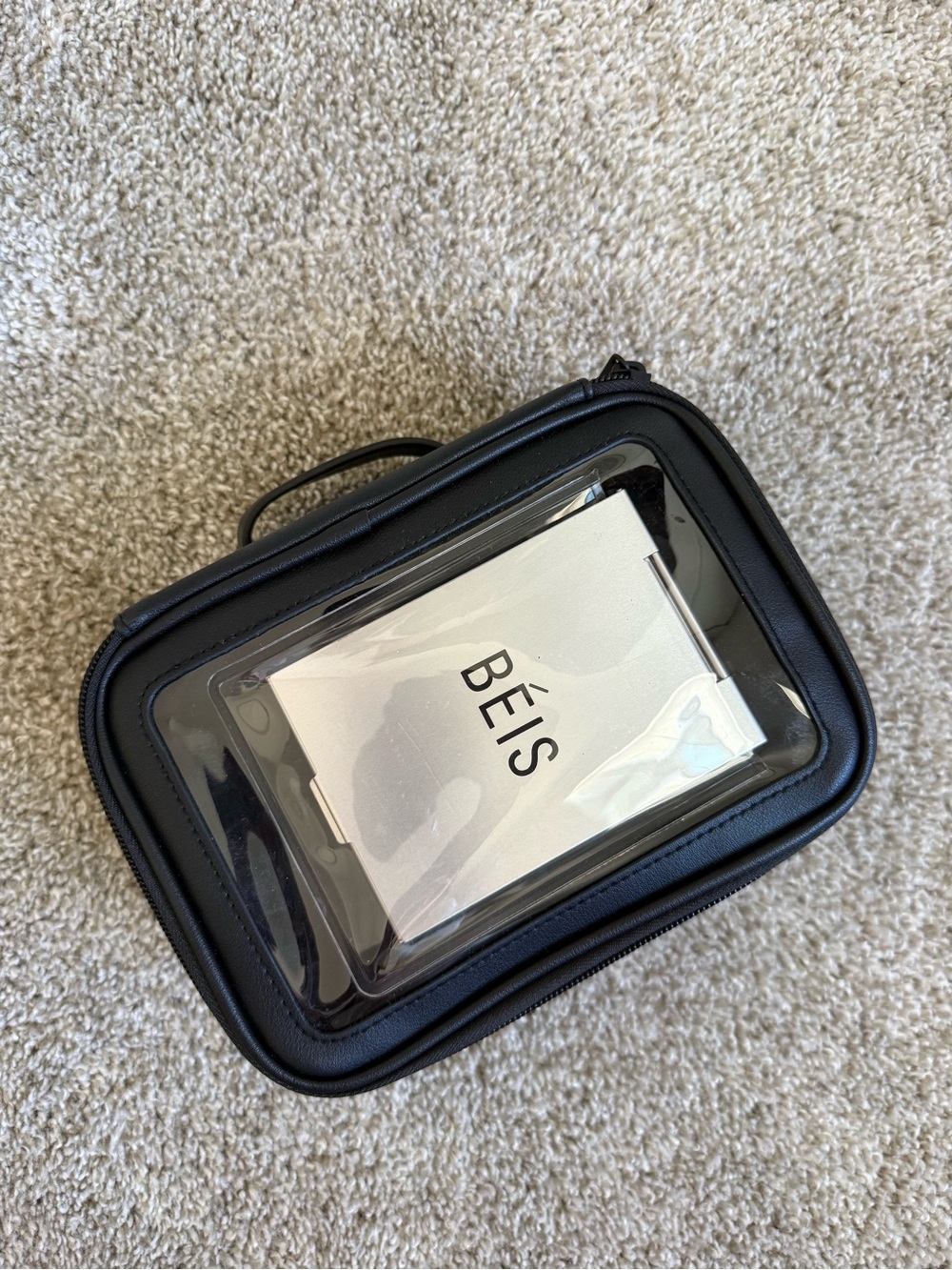 BEIS On The Go Essential Case